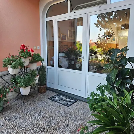 Grzin Apartman Lovran