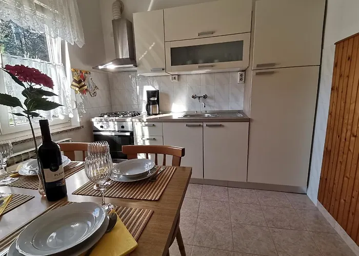 Grzin Apartman Lovran